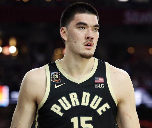 麻将胡了2-周志豪空砍37分失冠 黄皮肤中锋能否再次征服NBA？