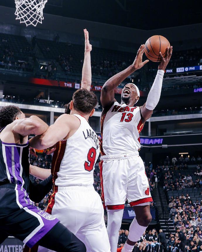 麻将胡了-威少22+7国王无缘17分逆转6人上双热火 热巴25+7+5德罗赞23分